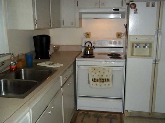 3rd image of 1907 Canterbury Ln Unit 16
