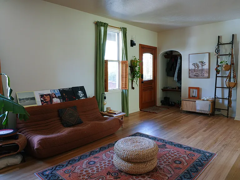 1014 E 2nd Ave — Photo 9