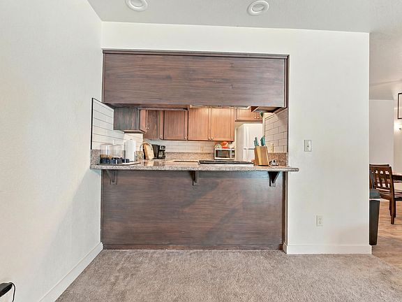 4th image of 522 N Murry Street