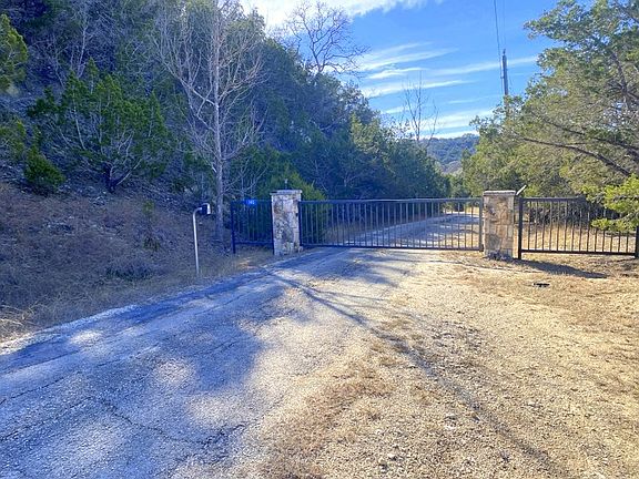 2nd image of 140 Wagner Ln