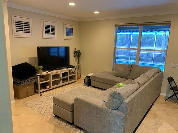 3rd image of 11821 Autumn Creek Dr