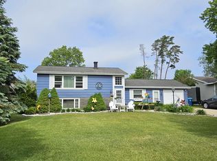 15653 Ronny Rd, Grand Haven, MI 49417