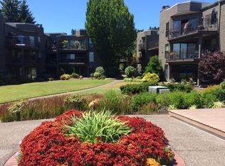 5602 SW Riverside Ln APT 5, Portland, OR 97239