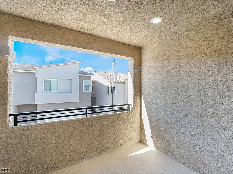 2558 Venetia Pointe St — Photo 22