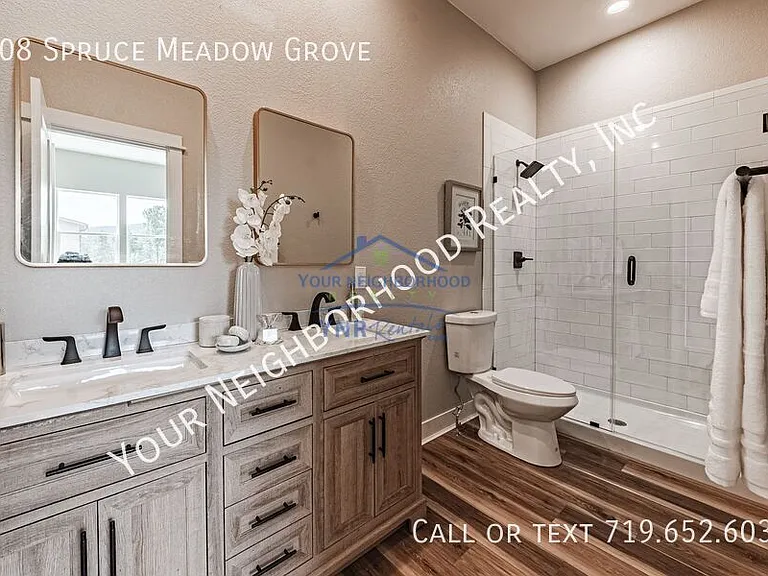 308 Spruce Meadow Grv — Photo 25