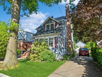 71 Iris Avenue, Floral Park, NY, 11001