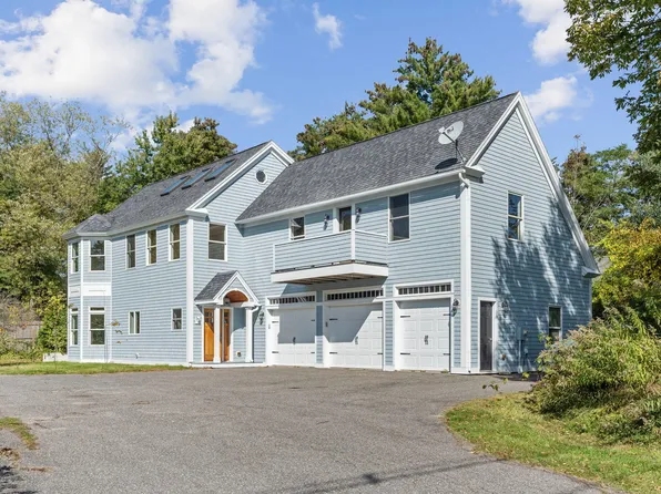 134 Middle Road, Falmouth, ME 04105