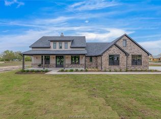 7507 Garrison Creek Dr, Bryan, TX 77808