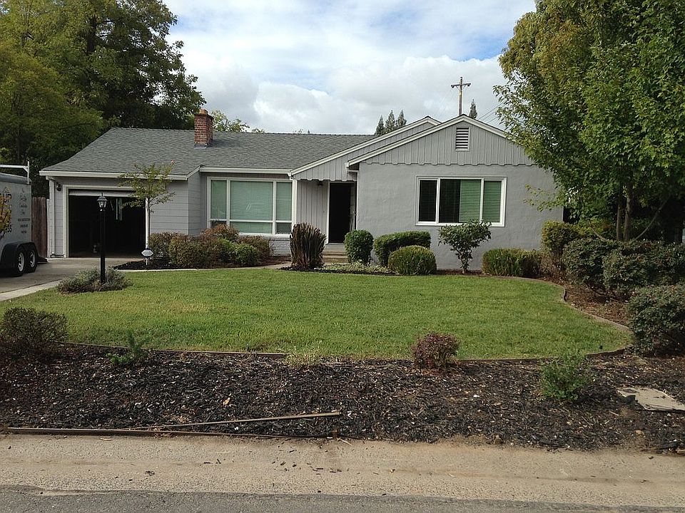 1st image of 3621 E Country Club Ln
