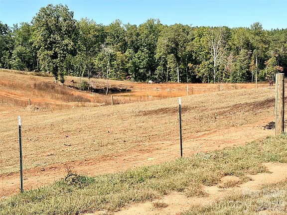 5th image of 550 Dills Rd #9