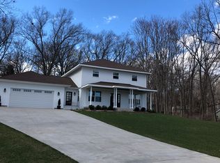 15737 Connelly Ave, Spring Lake, MI 49456