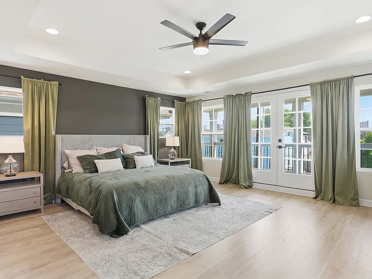 1018 Jackson St — Photo 10