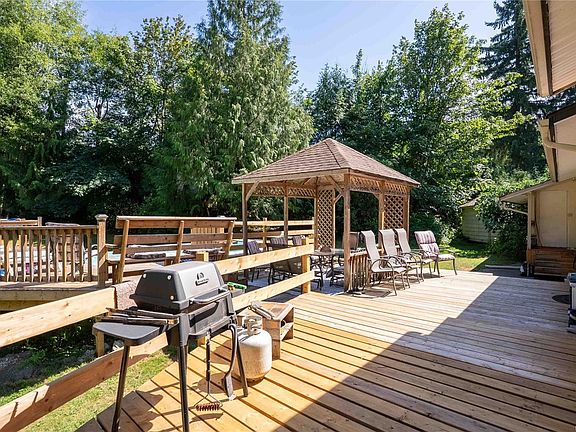 4th image of 4591 Howie Rd N