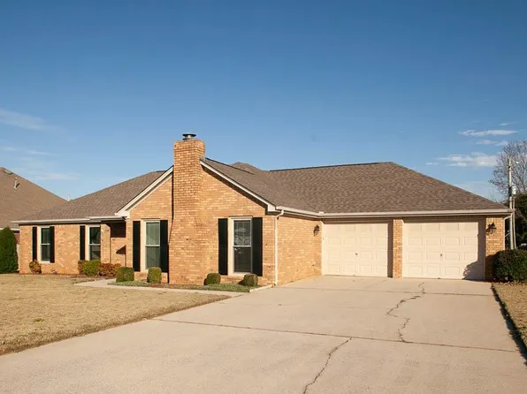 1105 Division St, Muscle Shoals, AL 35661