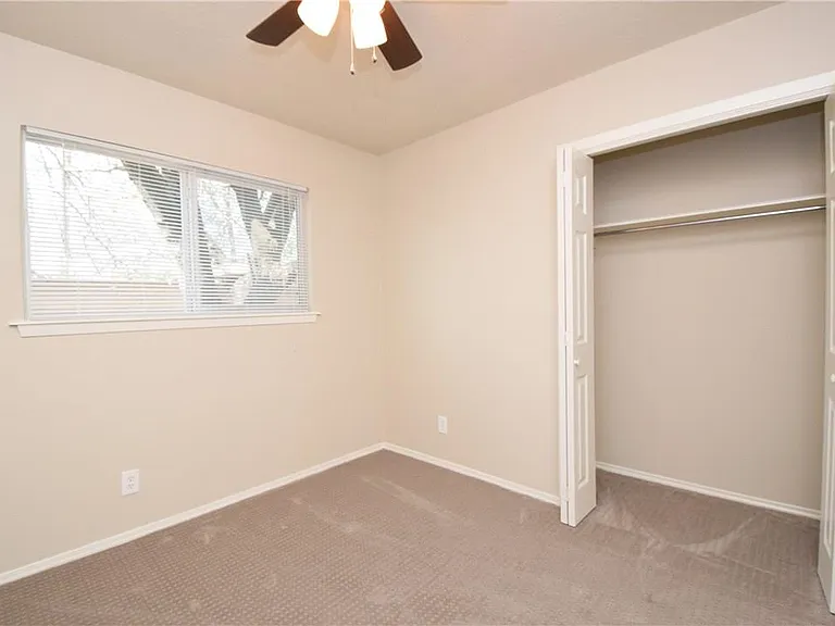 6400 Brookside Dr #B — Photo 11
