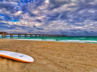 416 16th Pl, Costa Mesa, CA 92627