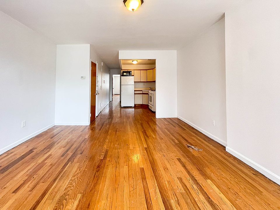 1st image of 226 4th Ave APT 2