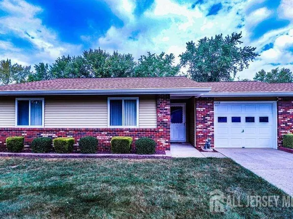 448 Dahlia Plz #B, Monroe Township, NJ 08831