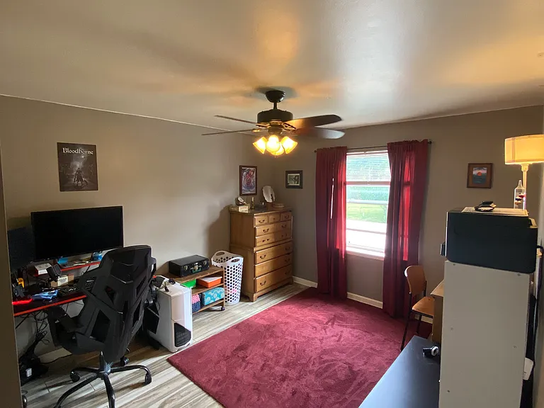 4348 N Wilson Dr — Photo 4