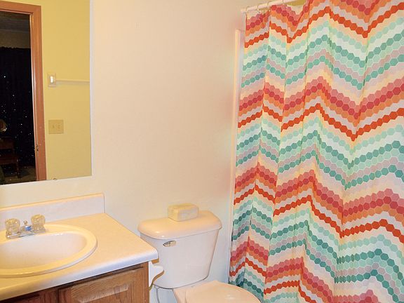 5th image of 4261 Nipigon Dr