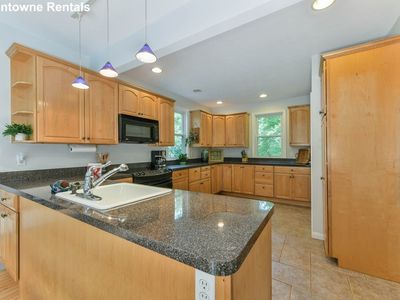 (Undisclosed Address), Milton, MA, 02186