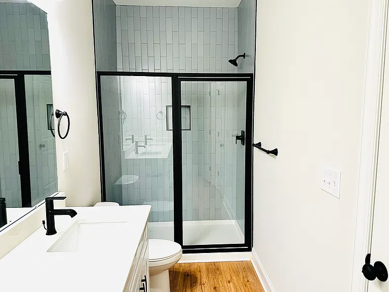 525 N Linwood Ave — Photo 19
