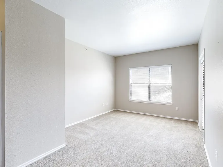 Brynwood Apartments — Photo 52