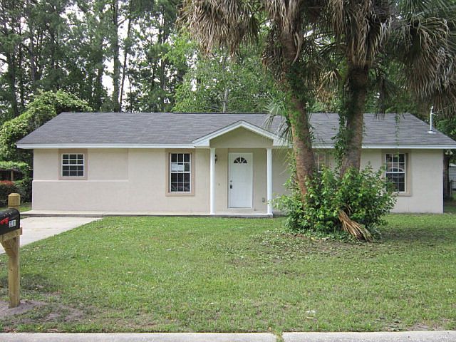 1st image of 2281 Poinsettia Cir