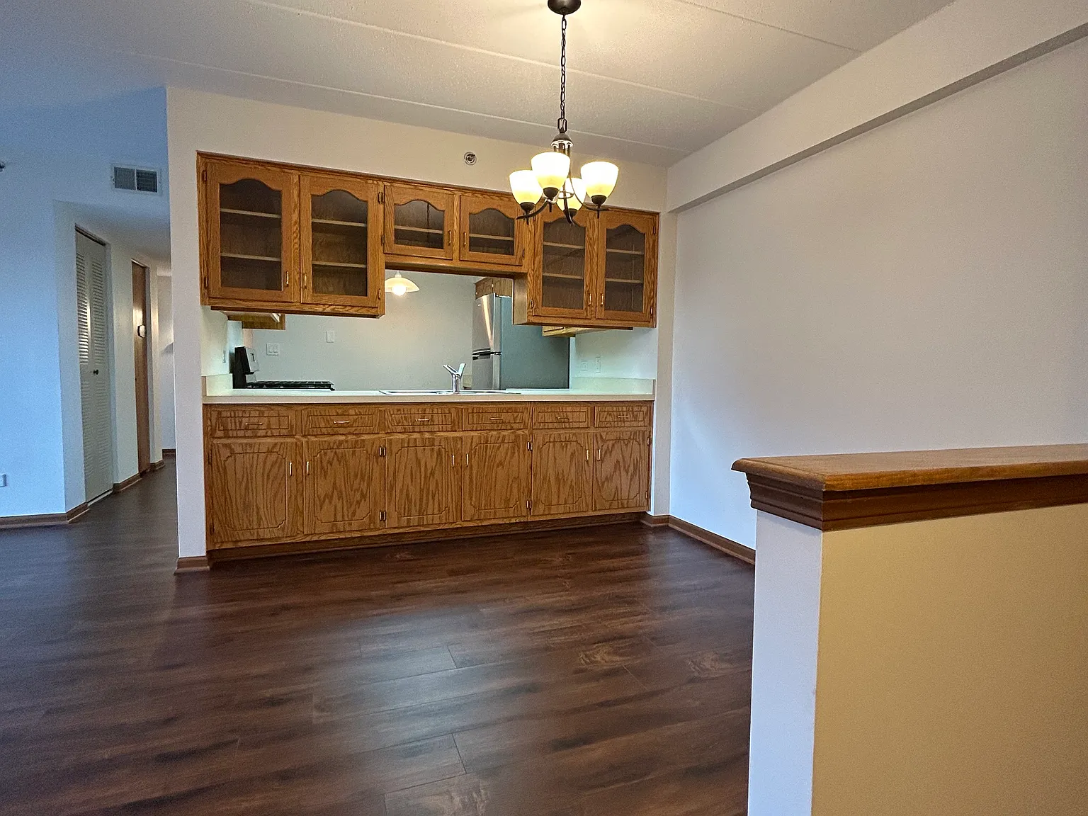 2 bed, 1100 sqft, $2,150 — Photo 2