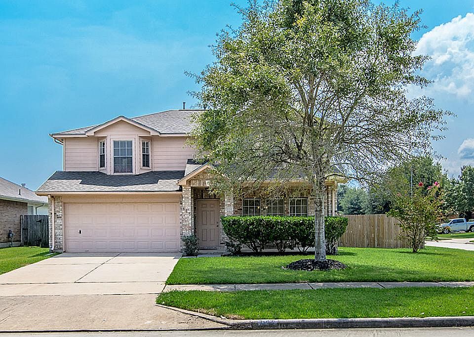 1st image of 643 Bay Oaks Dr