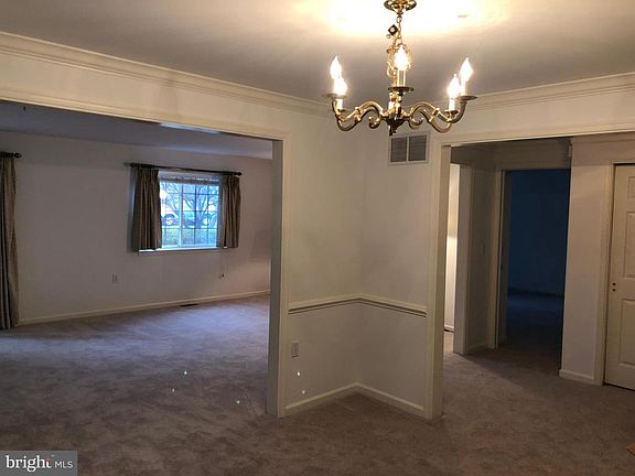5th image of 102 Paoli Pointe Dr