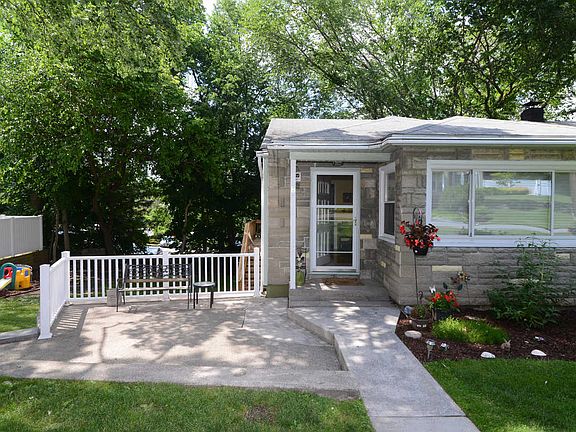 2nd image of 8 Highland Dr