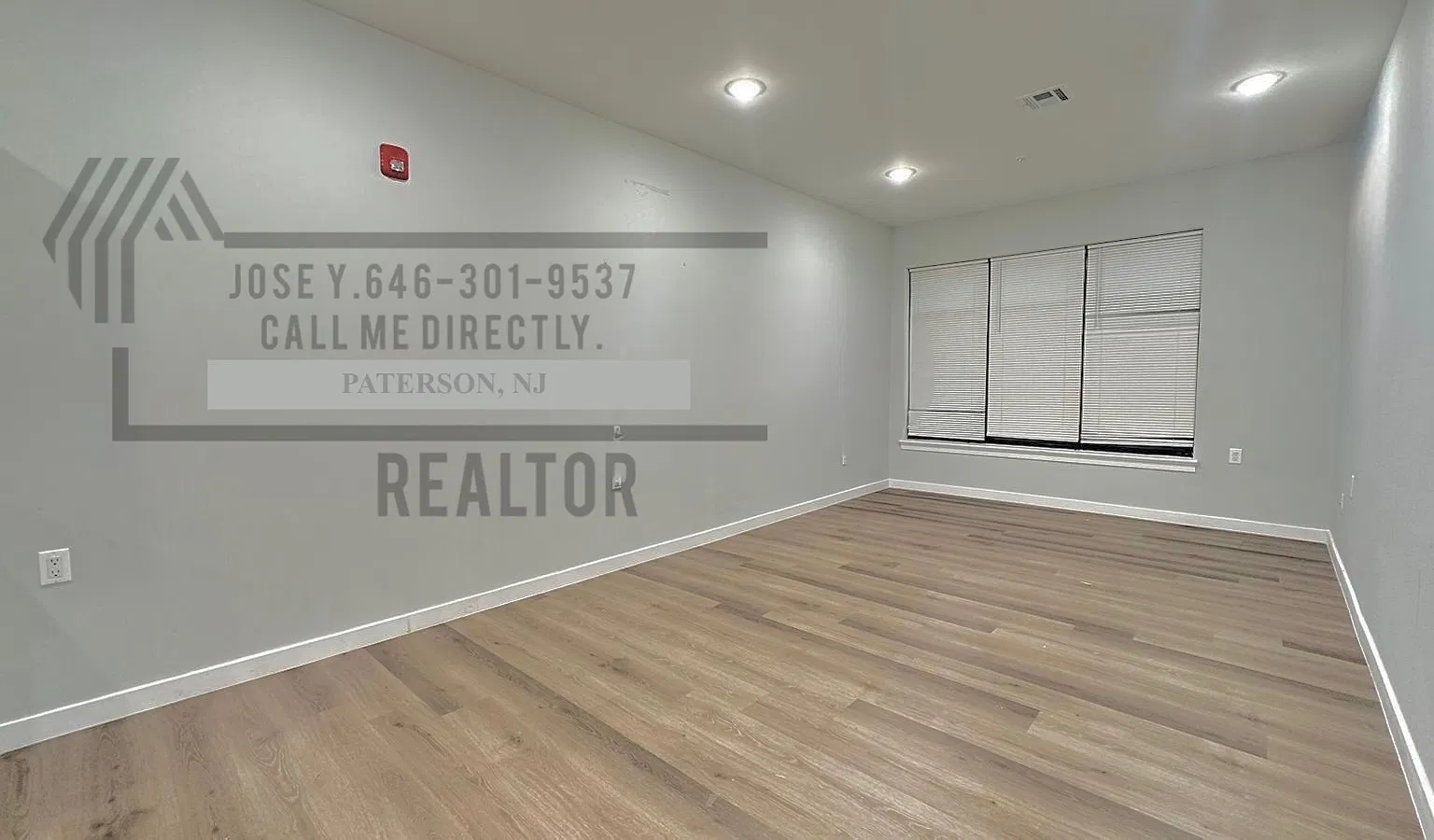 1 bed, $1,818 — Photo 2