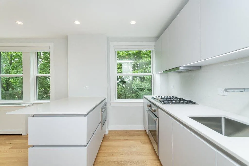 123 Highland Avenue — Photo 4