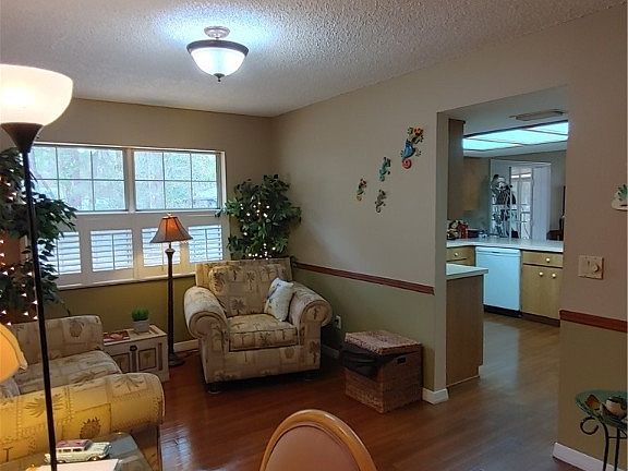 5th image of 1185 W Franconia Ln