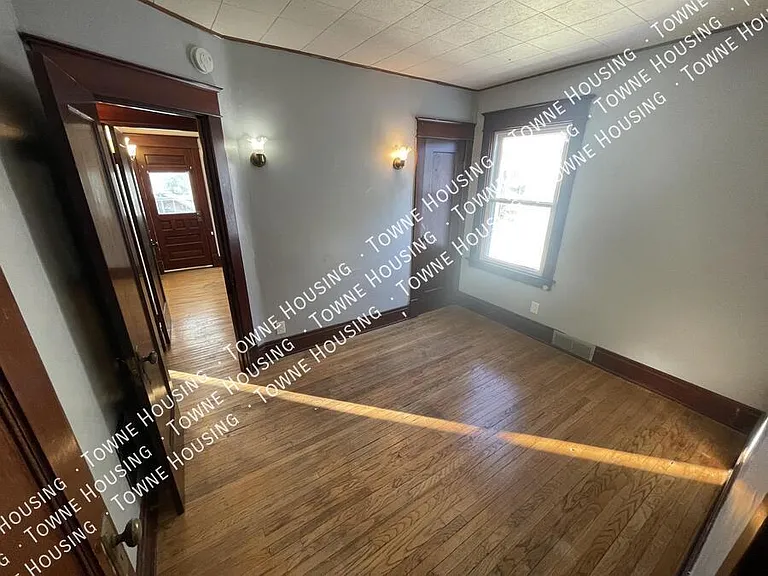 418 Colvin Ave #UPPER — Photo 36