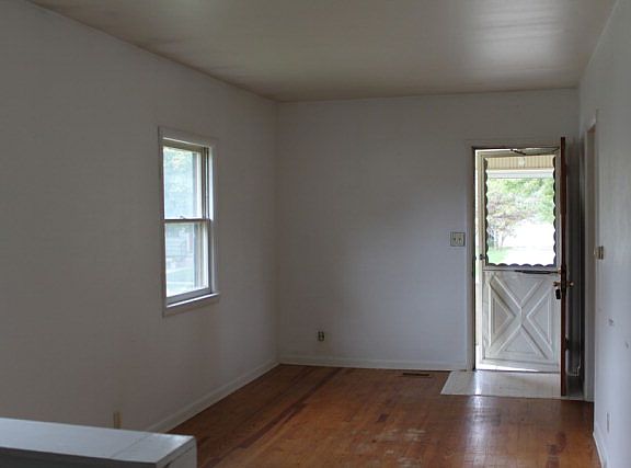 3rd image of 1011 S 22nd St