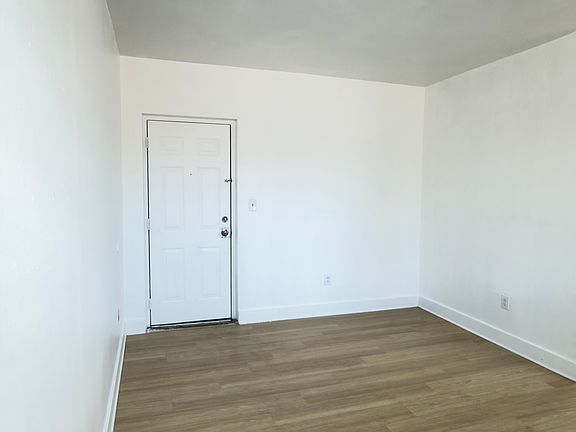 5th image of 845 SW 4th St #7