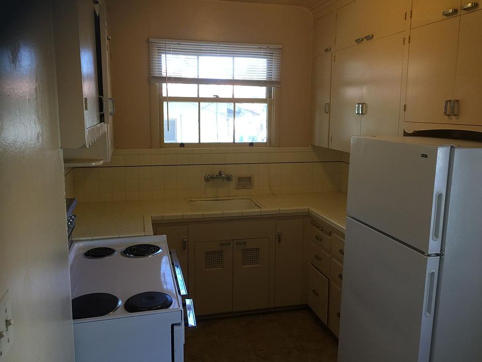 Range and Refrigerator included