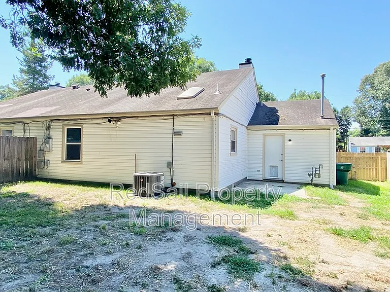 39 Whites Ln #B — Photo 19
