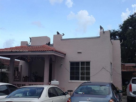 5th image of 3674 SW 25th St