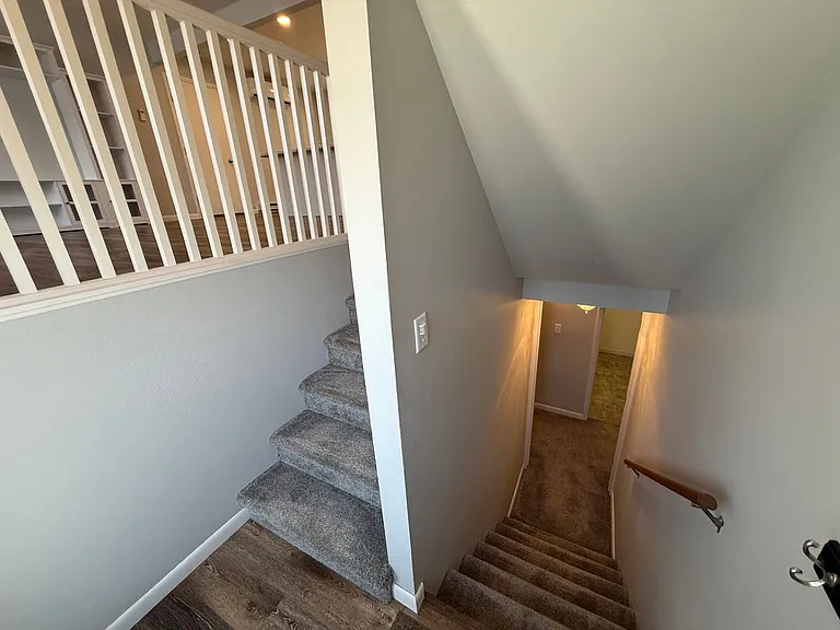 365 Bellvue Ave — Photo 25