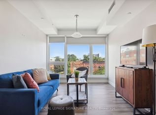 335 College St #401, Toronto, ON M5T 1S2