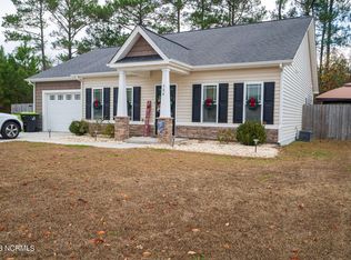 504 Sommerville Ct, Swansboro, NC 28584