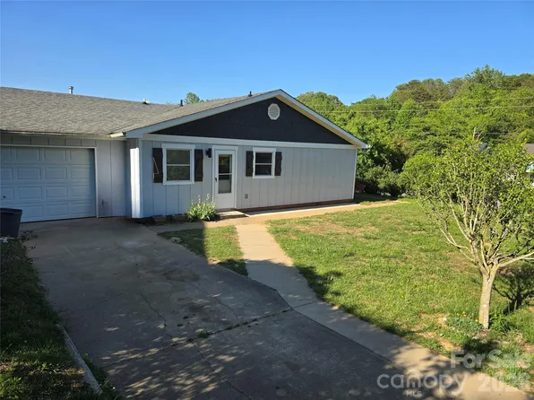20 Mount Carmel Dr, Asheville, NC 28806