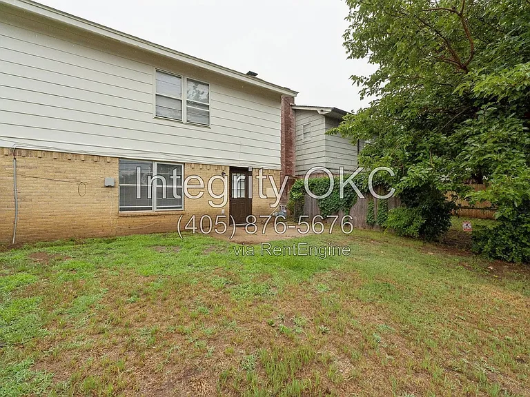 8514 Candlewood Dr — Photo 17