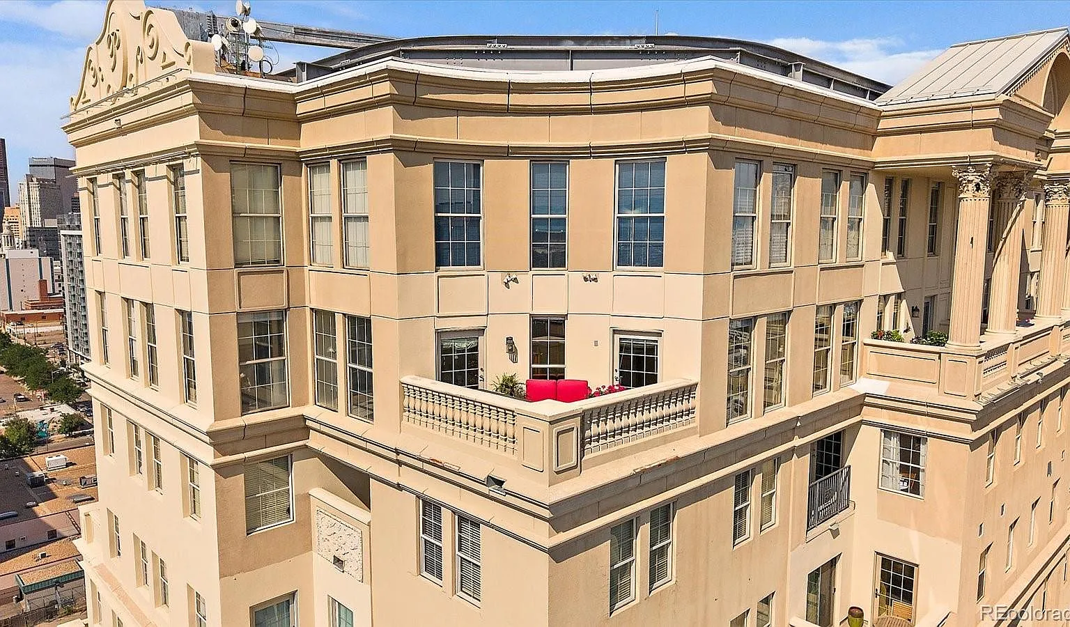 2 bed, 2.0 bath, 1586 sqft, $3,995 — Photo 1