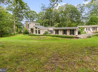 9600 Heather Green Dr, Manassas, VA 20112