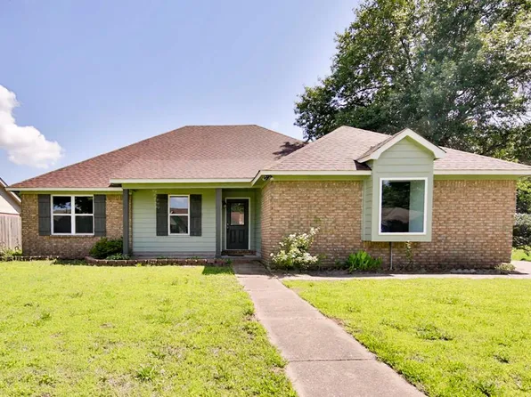 729 Pin Oak Dr, Marion, AR 72364