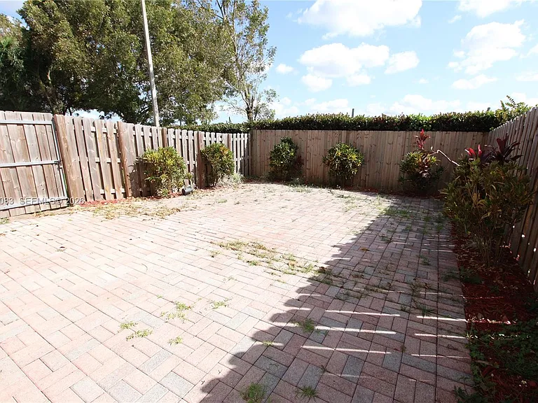 14758 SW 9th Ln — Photo 28